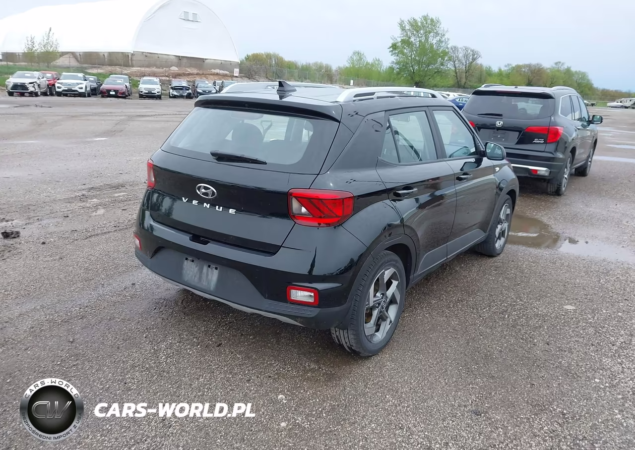 2022 Hyundai Venue Sel VIN:KMHRC8A35NU161123 - 4