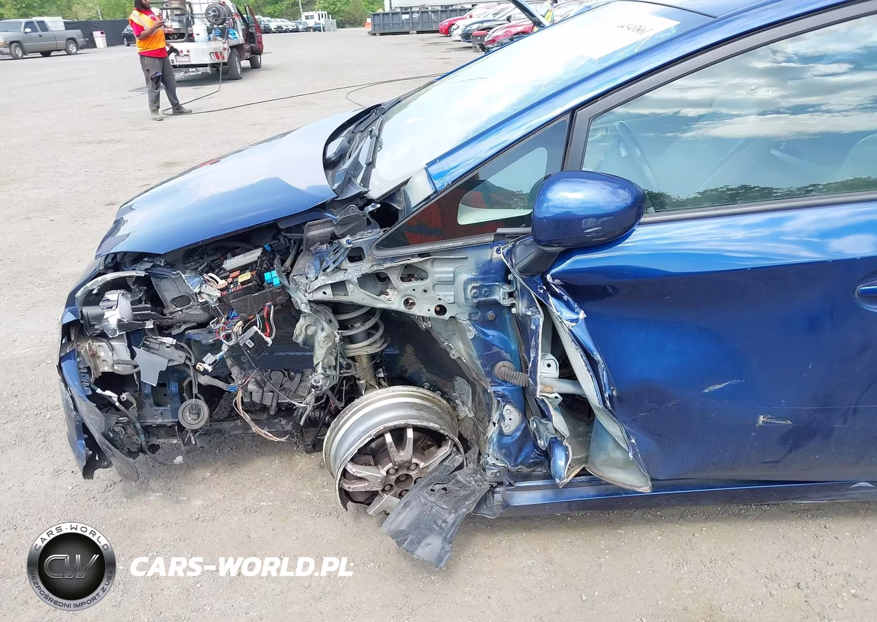 2011 Toyota Prius VIN:JTDKN3DU3B5312456 - 6