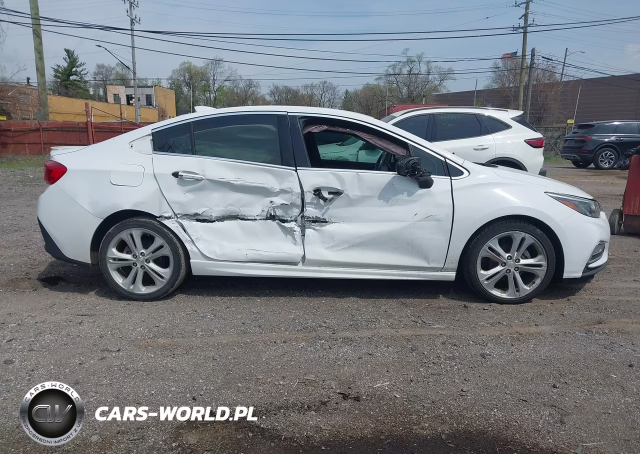 2016 Chevrolet Cruze Premier Auto VIN:1G1BG5SM5G7284835 - 13
