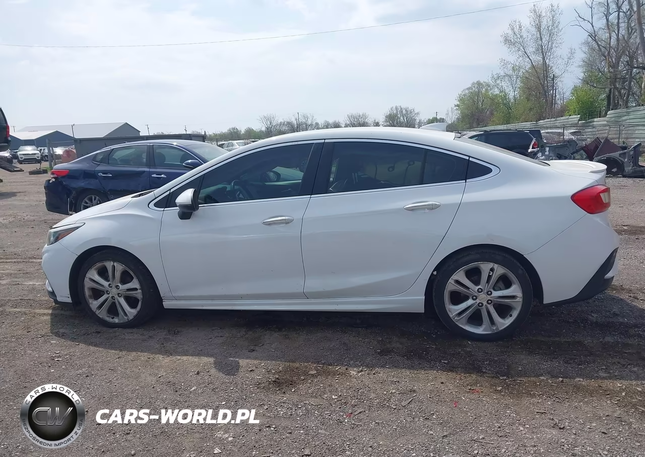 2016 Chevrolet Cruze Premier Auto VIN:1G1BG5SM5G7284835 - 14