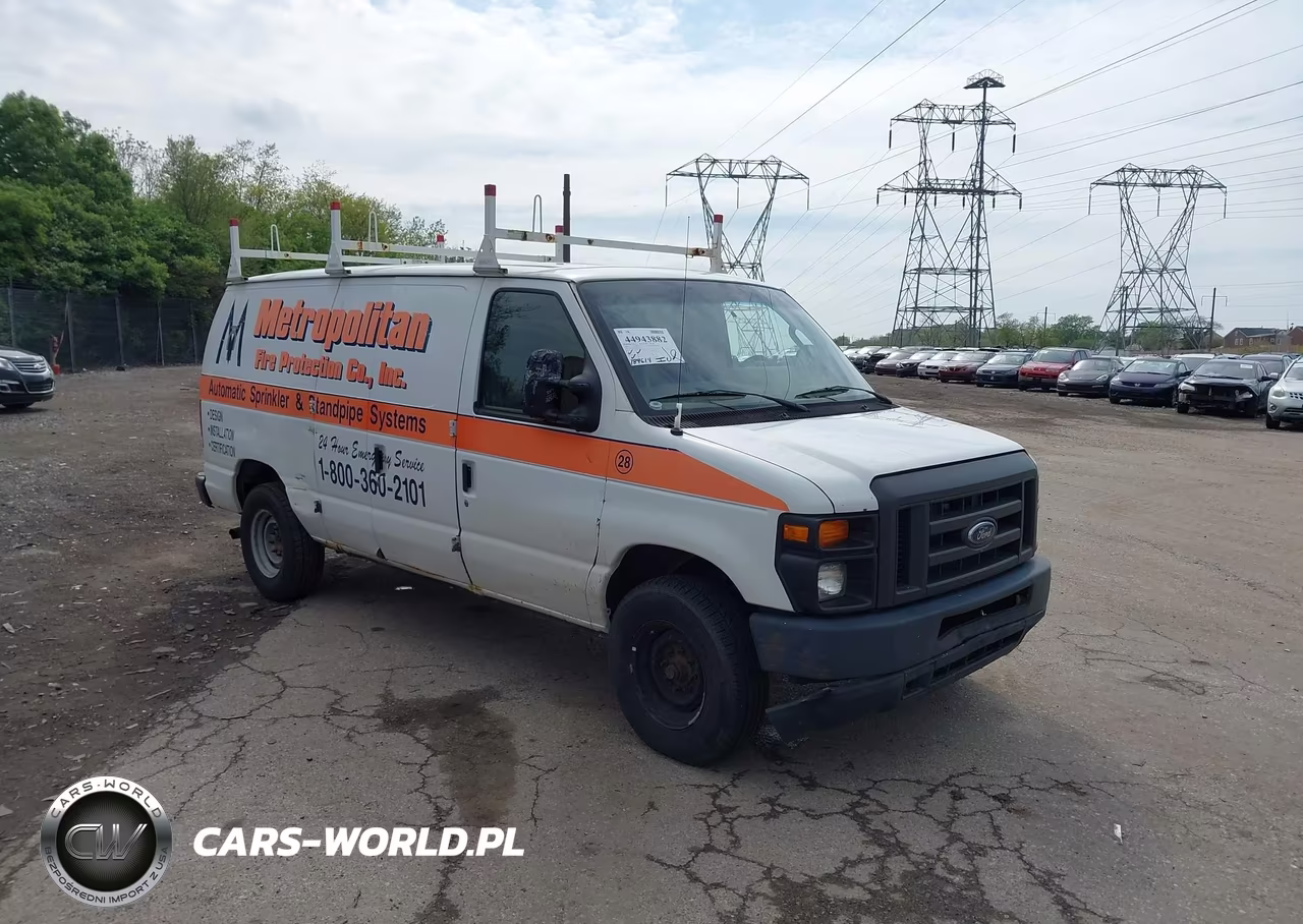 2013 Ford E-350 Super Duty Commercial