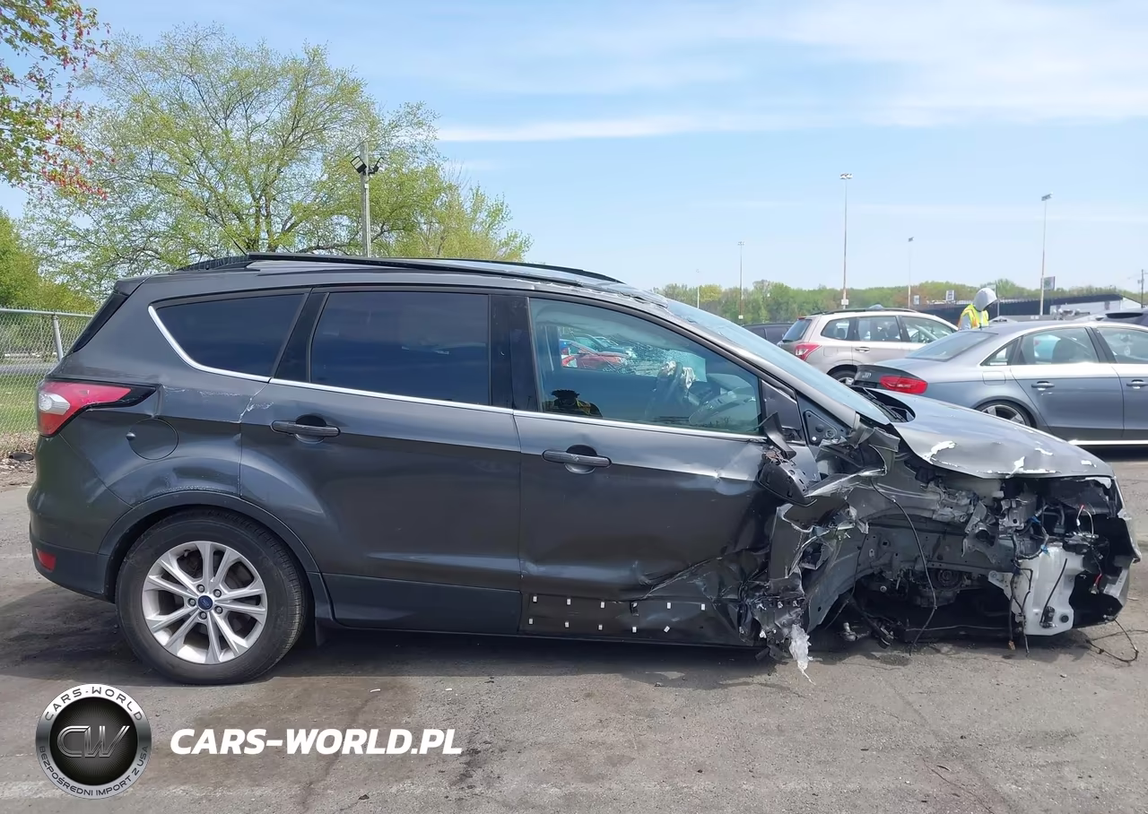 2018 Ford Escape Se VIN:1FMCU9GD2JUC25962 - 13