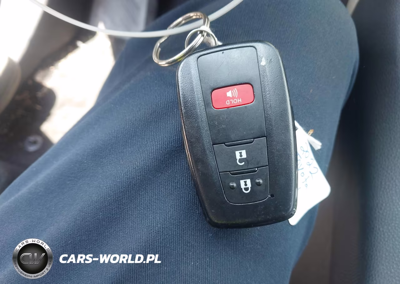 2022 Toyota Rav4 Hybrid Xle VIN:2T3RWRFV0NW133762 - 11