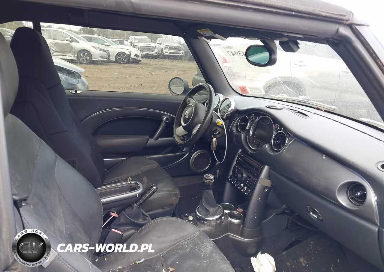 2006 Mini Cooper S VIN:WMWRH33576TF88950 - 5