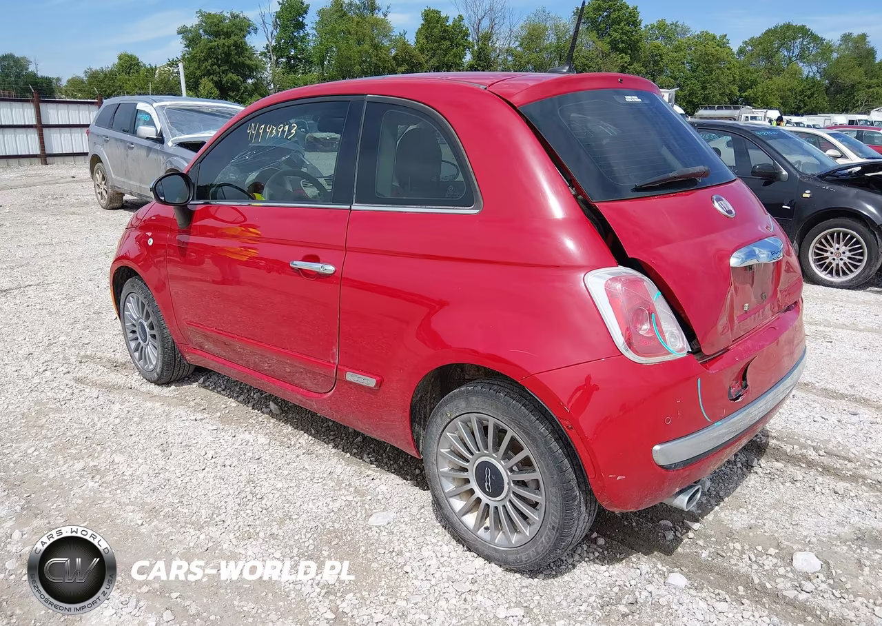 2015 Fiat 500 Lounge VIN:3C3CFFCR2FT603640 - 3