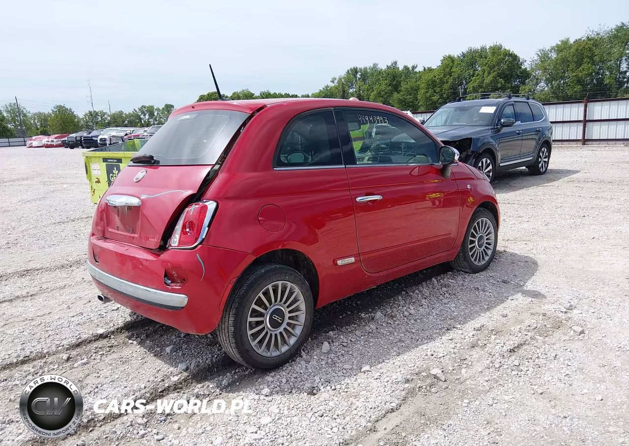 2015 Fiat 500 Lounge VIN:3C3CFFCR2FT603640 - 4
