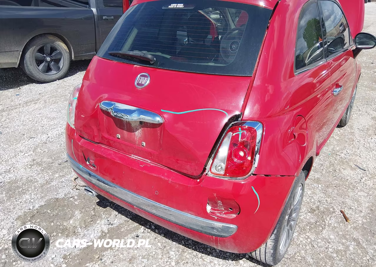 2015 Fiat 500 Lounge VIN:3C3CFFCR2FT603640 - 6
