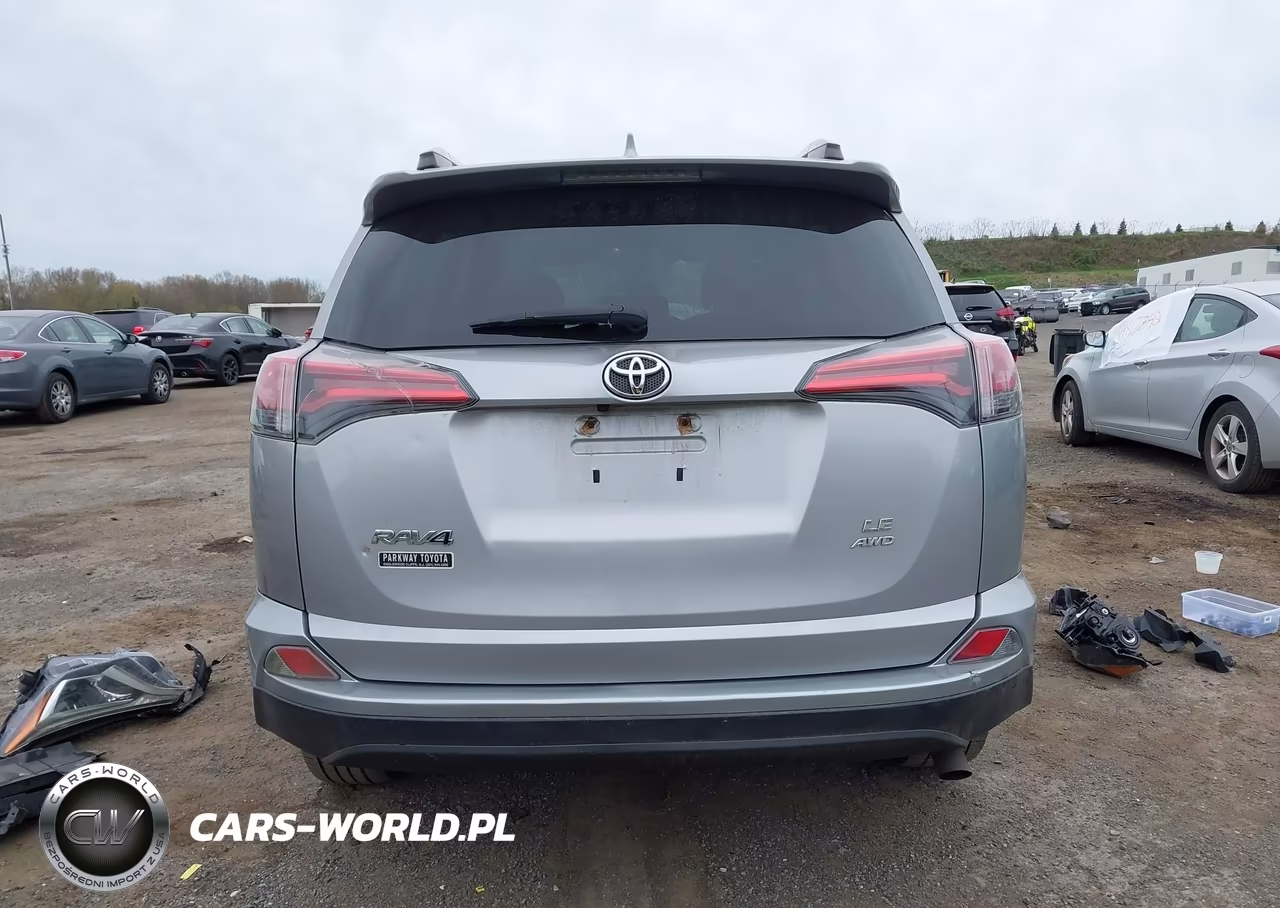2017 Toyota Rav4 Le VIN:2T3BFREV8HW616648 - 17