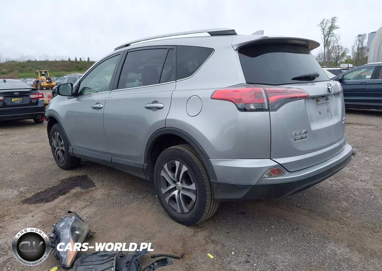 2017 Toyota Rav4 Le VIN:2T3BFREV8HW616648 - 3