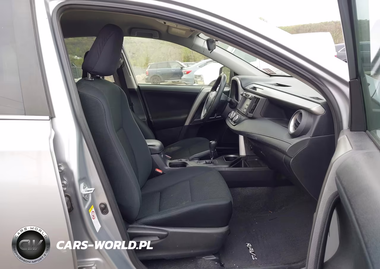2017 Toyota Rav4 Le VIN:2T3BFREV8HW616648 - 5