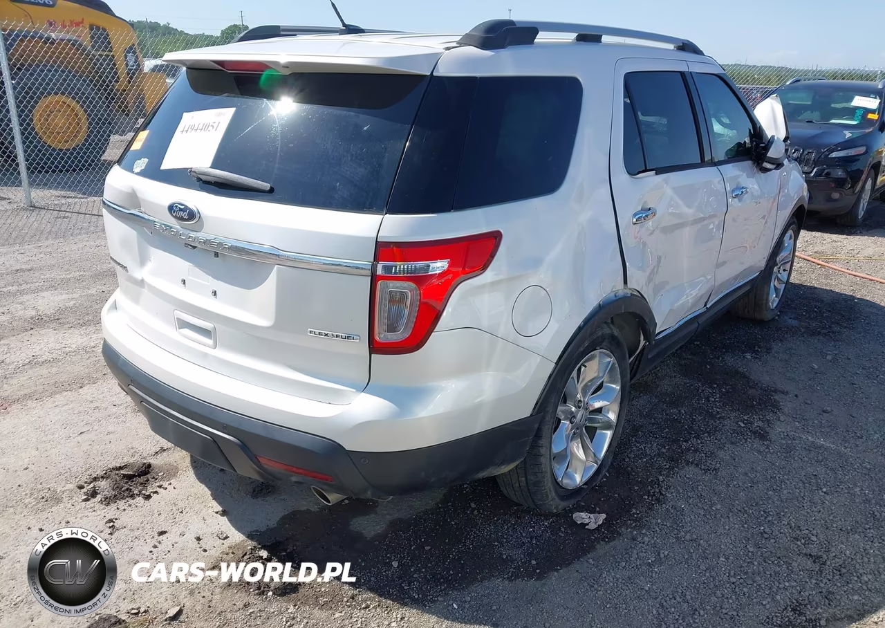 2015 Ford Explorer Limited VIN:1FM5K7F80FGB55472 - 4