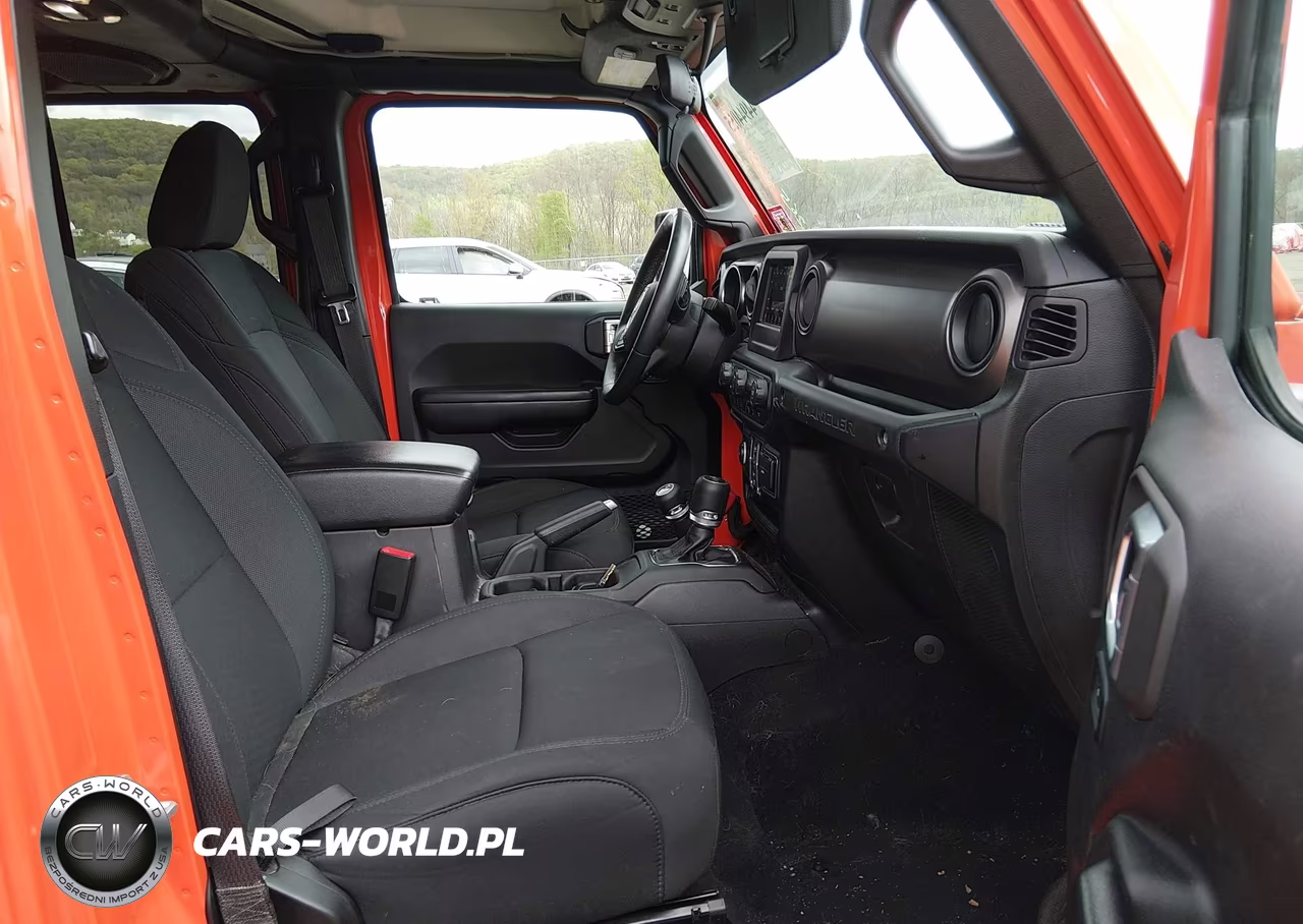 2019 Jeep Wrangler Unlimited Sport S 4X4 VIN:1C4HJXDGXKW533148 - 5