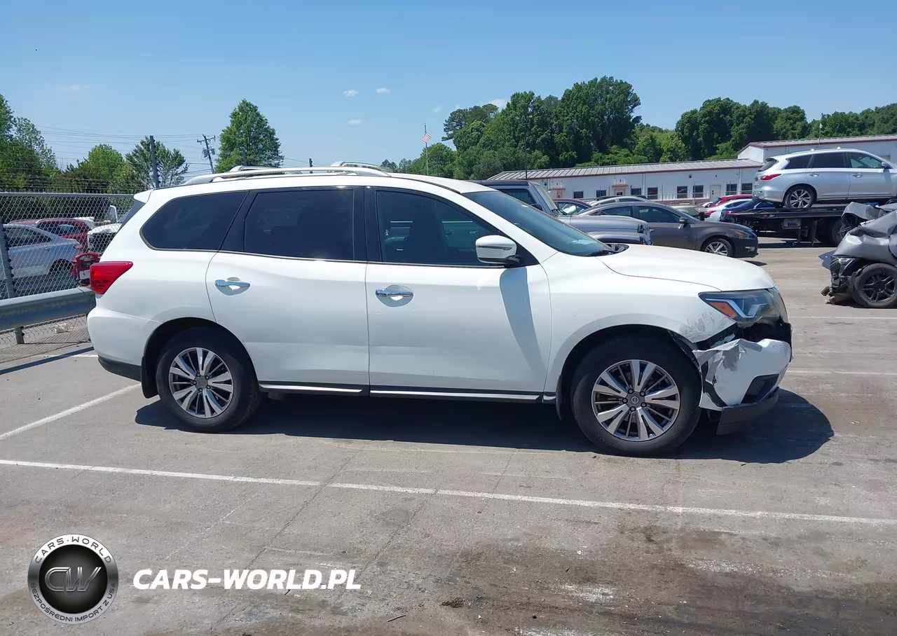 2019 Nissan Pathfinder S VIN:5N1DR2MN5KC646883 - 13