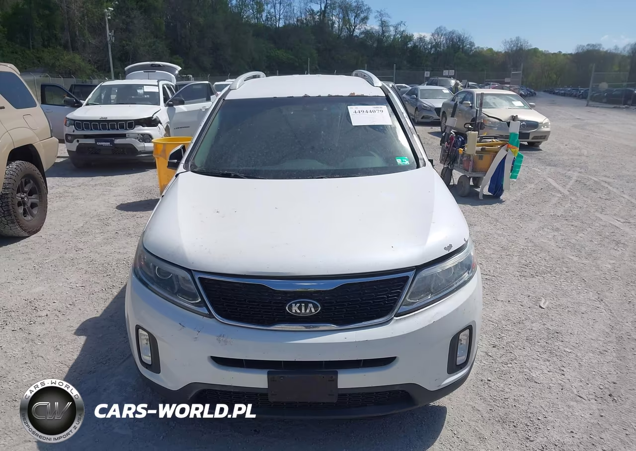 2015 Kia Sorento Lx VIN:5XYKTCA67FG571153 - 13