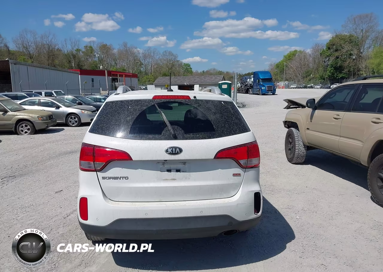 2015 Kia Sorento Lx VIN:5XYKTCA67FG571153 - 17