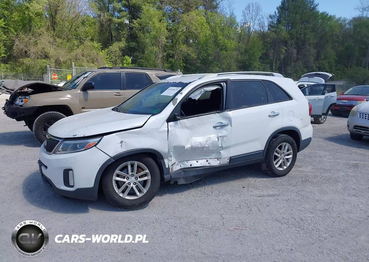 2015 Kia Sorento Lx VIN:5XYKTCA67FG571153 - 2