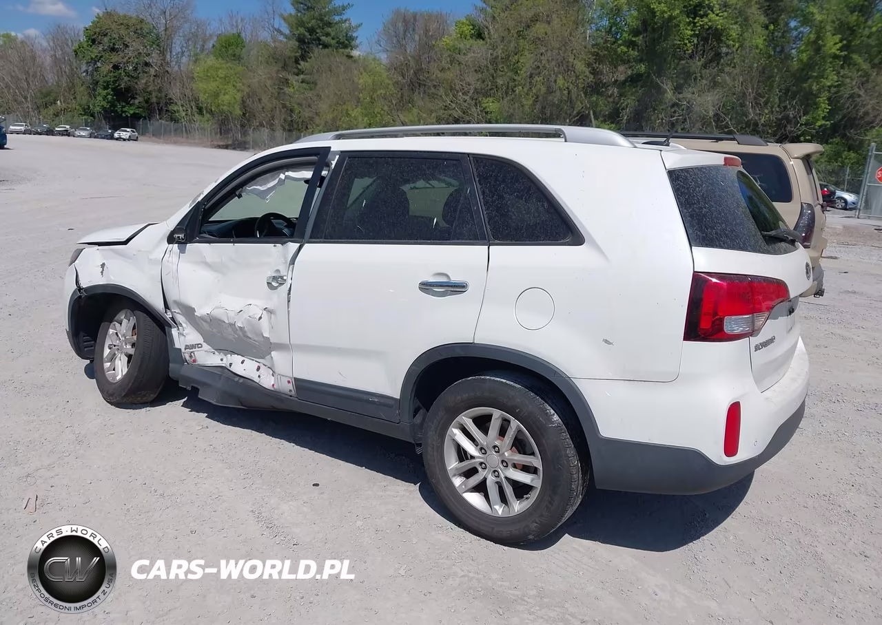 2015 Kia Sorento Lx VIN:5XYKTCA67FG571153 - 3
