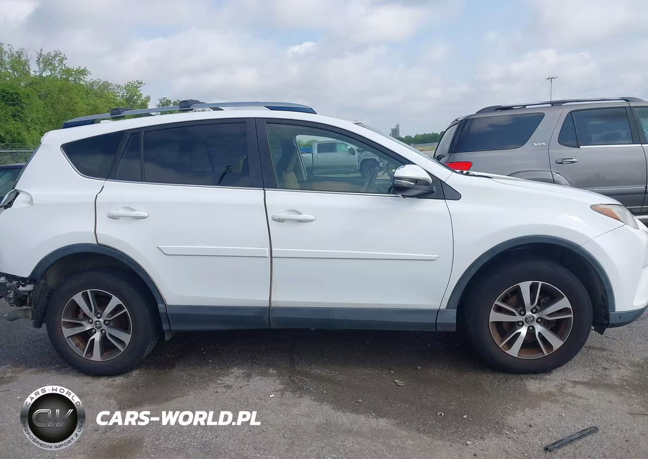 2018 Toyota Rav4 Xle VIN:JTMWFREV9JJ209721 - 14