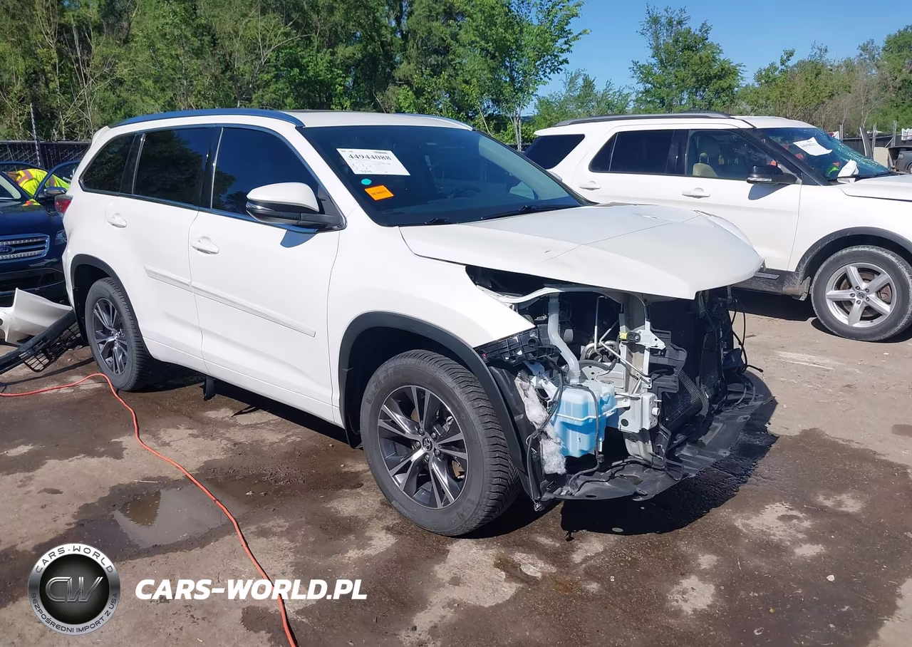 2016 Toyota Highlander Xle V6 – zdjęcie 1 z 20
