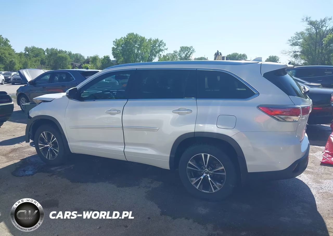 2016 Toyota Highlander Xle V6 VIN:5TDJKRFH1GS276565 - 15