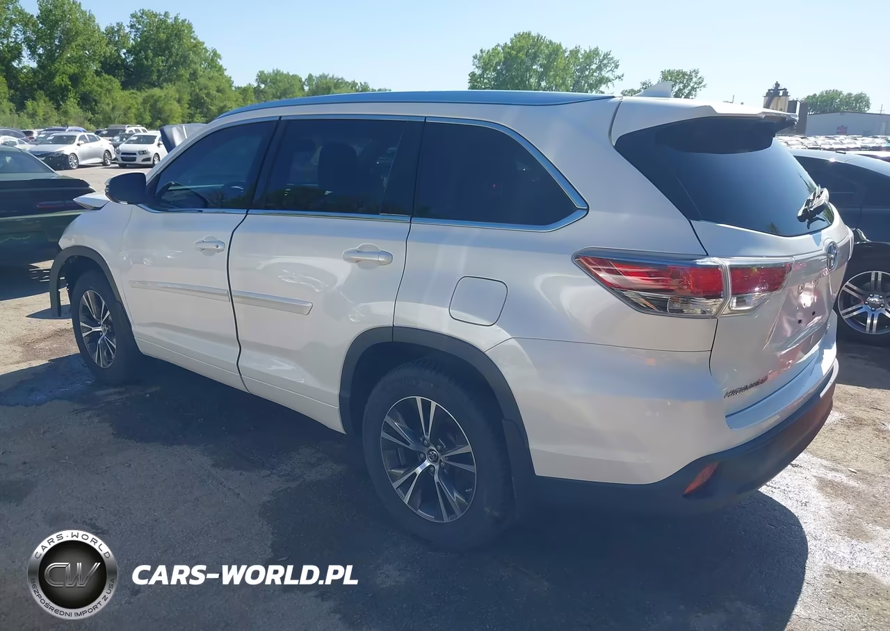 2016 Toyota Highlander Xle V6 VIN:5TDJKRFH1GS276565 - 3