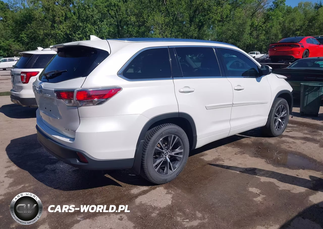 2016 Toyota Highlander Xle V6 VIN:5TDJKRFH1GS276565 - 4