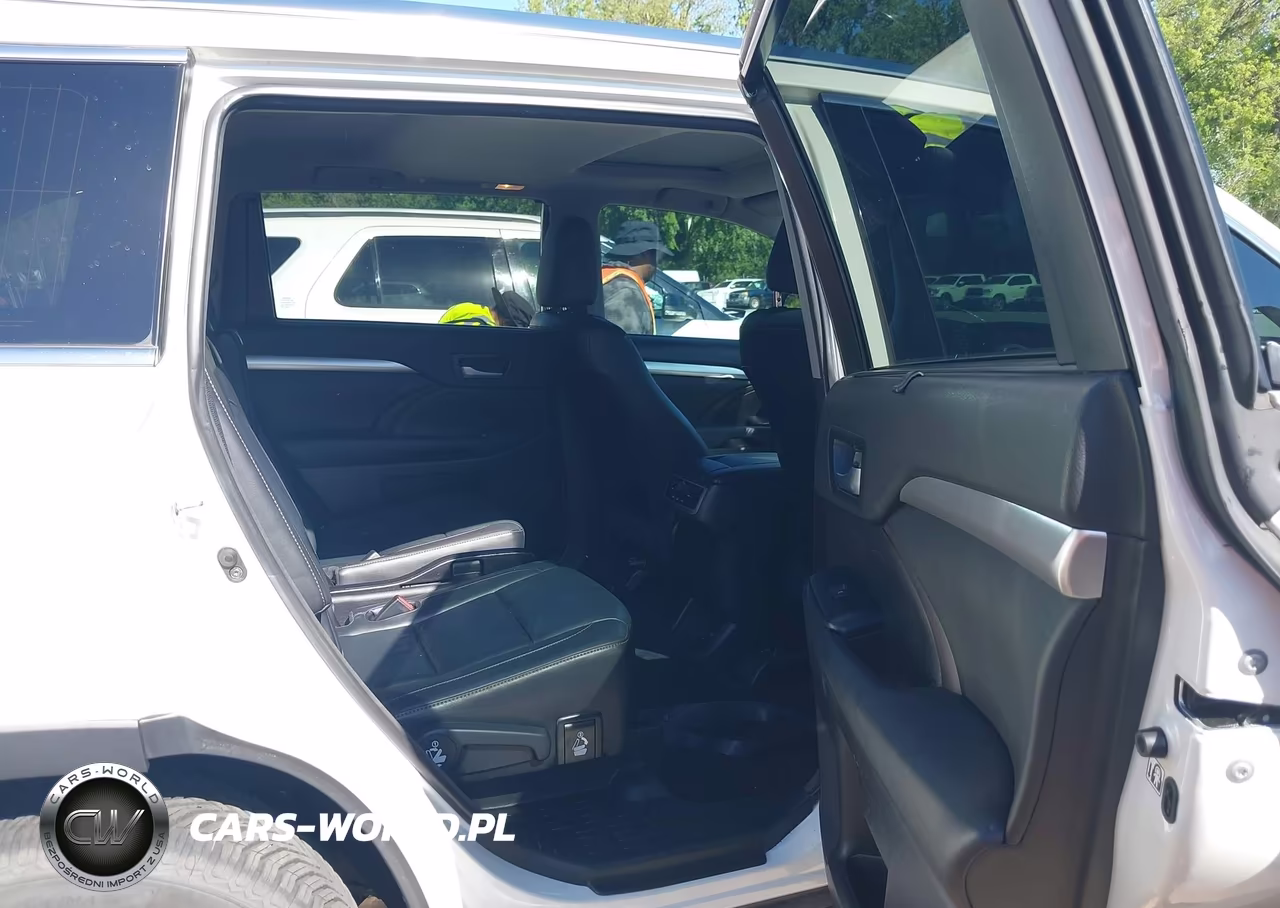 2016 Toyota Highlander Xle V6 VIN:5TDJKRFH1GS276565 - 8