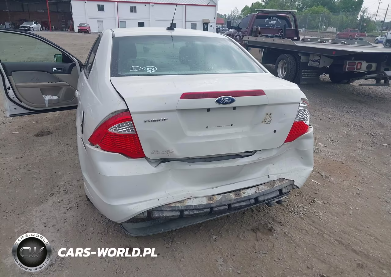 2012 Ford Fusion S VIN:3FAHP0GA1CR404738 - 6