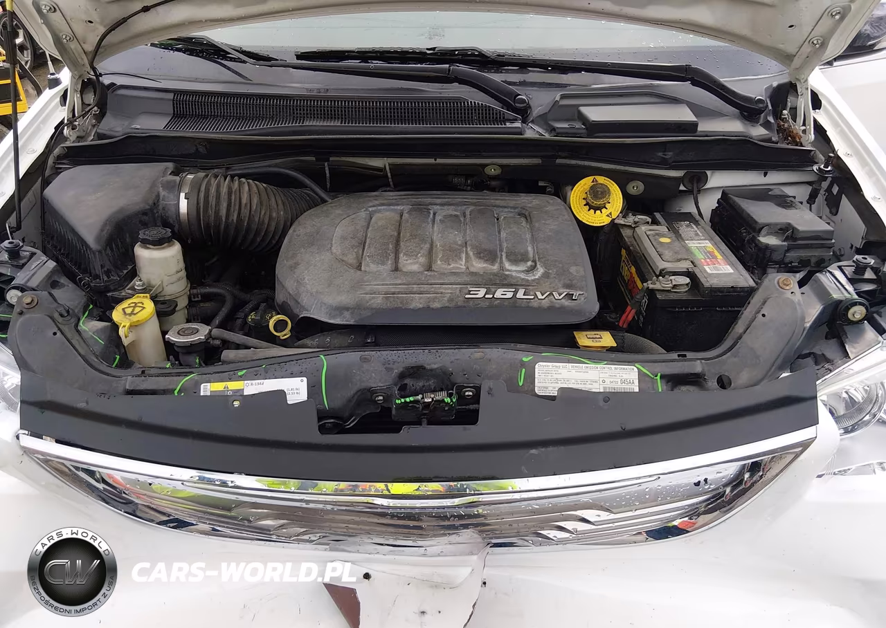 2013 Chrysler Town & Country Touring-L VIN:2C4RC1CG9DR816021 - 10