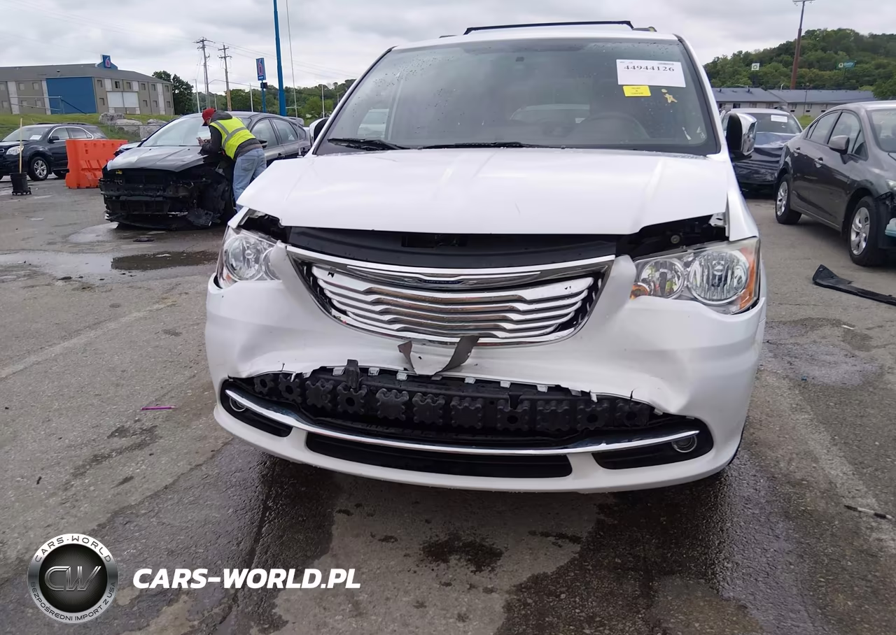 2013 Chrysler Town & Country Touring-L VIN:2C4RC1CG9DR816021 - 6