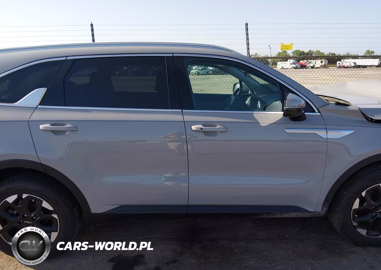 2025 Kia Sorento S VIN:5XYRL4JC3SG316049 - 13