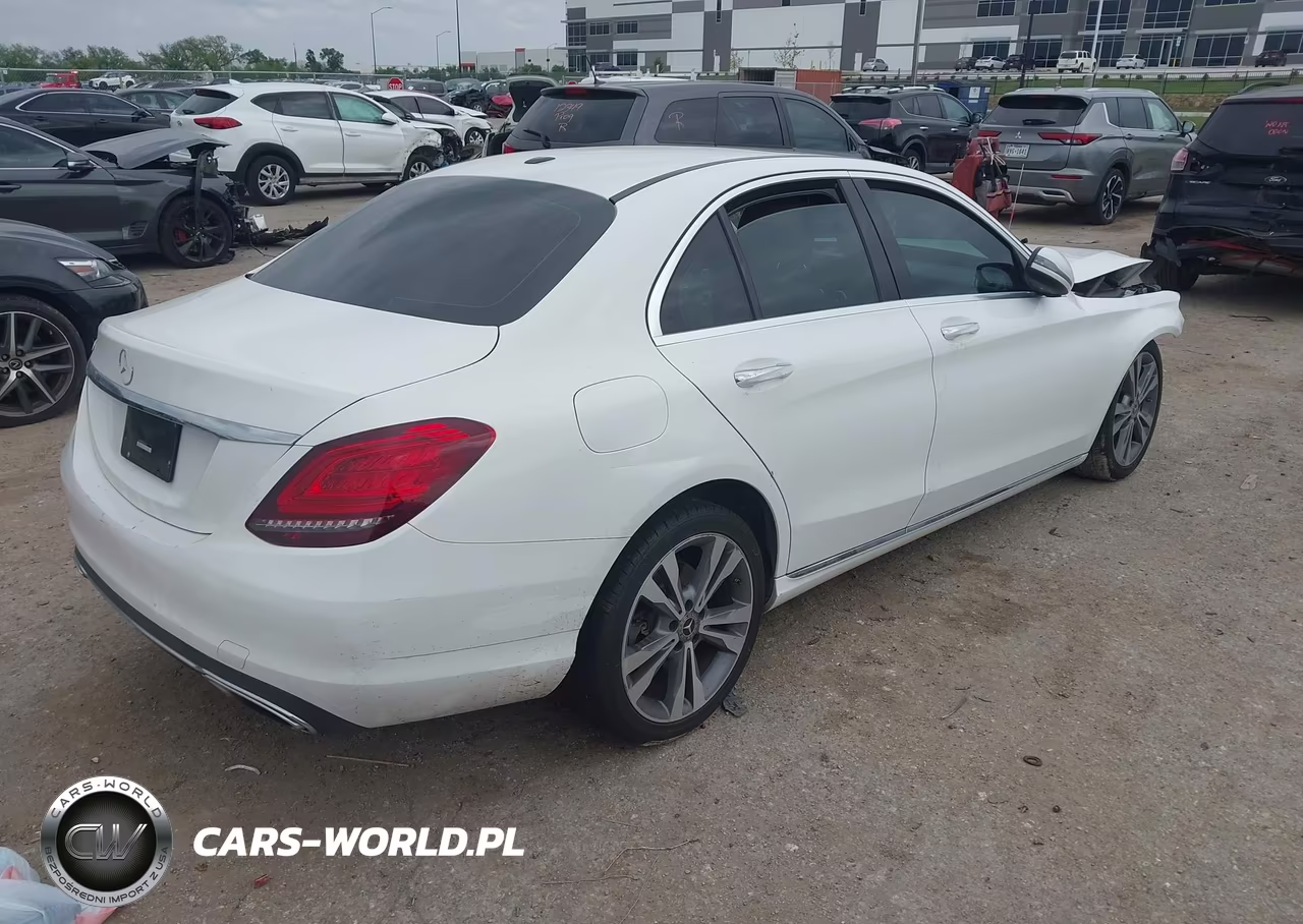 2021 Mercedes-Benz C 300 Sedan VIN:W1KWF8DB0MR609535 - 4
