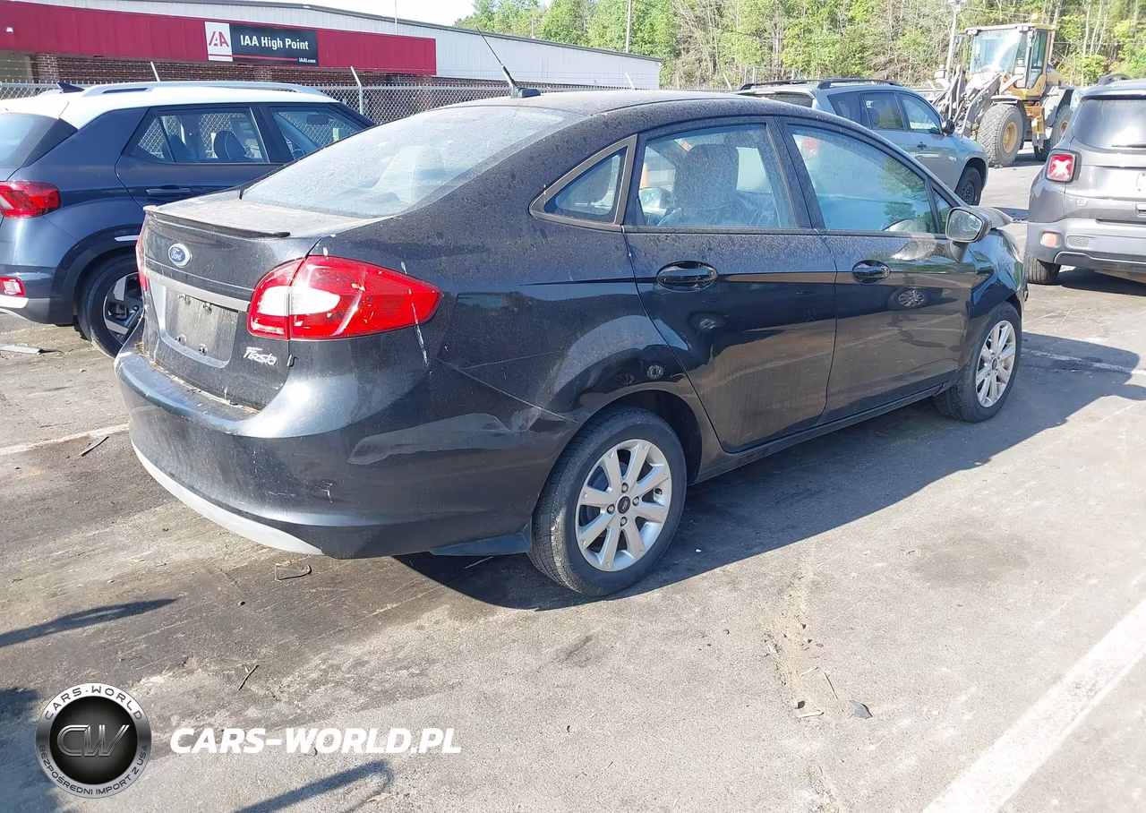 2011 Ford Fiesta Se VIN:3FADP4BJXBM108349 - 4