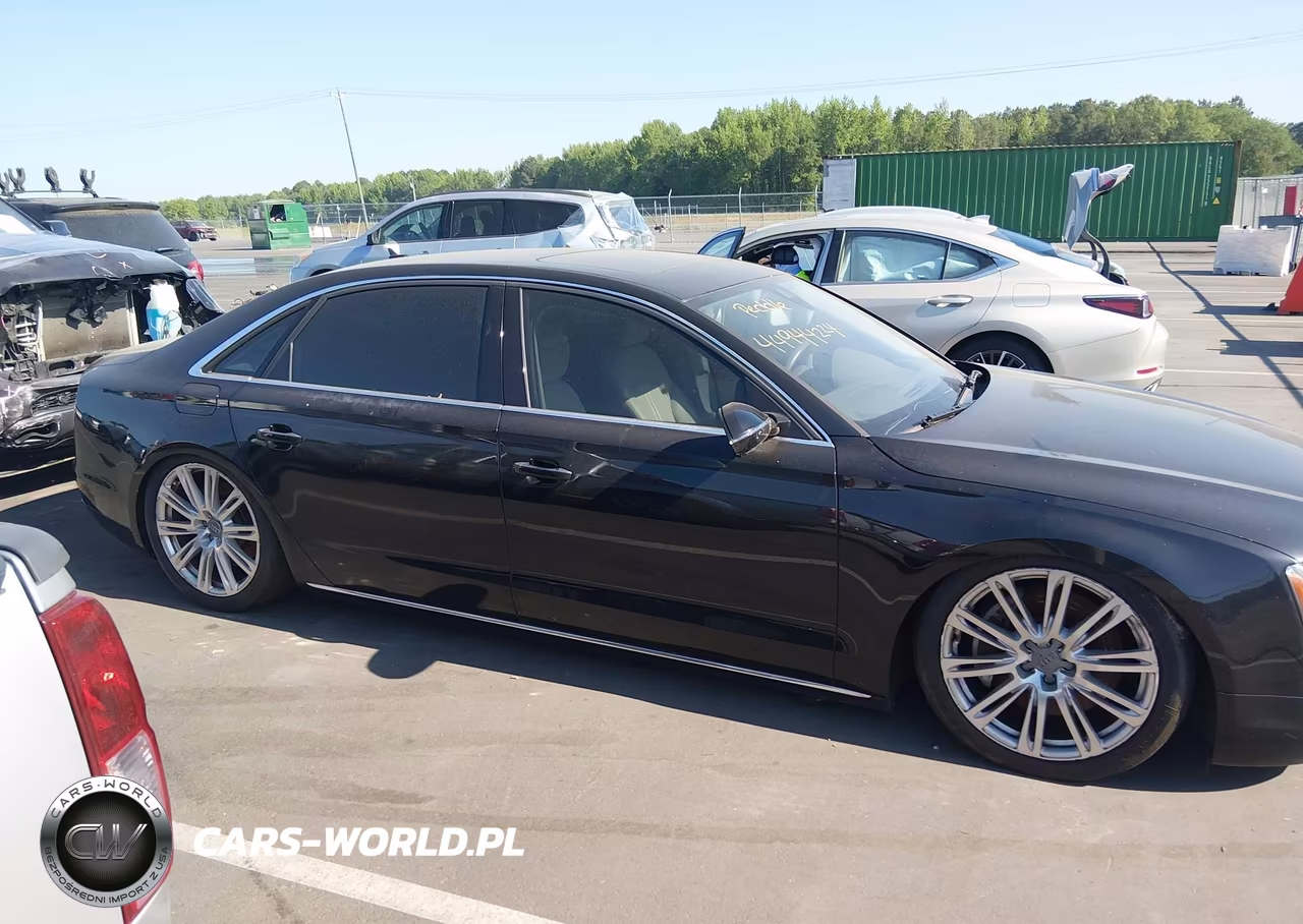 2011 Audi A8 L 4.2 VIN:WAURVAFDXBN020476 - 13