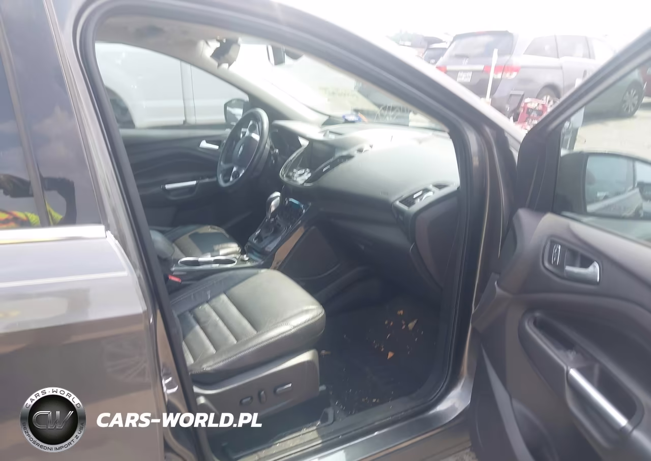2015 Ford Escape Titanium VIN:1FMCU0J9XFUB39595 - 5