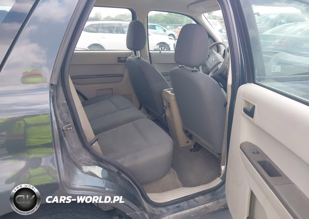 2008 Ford Escape Xls-Xls Manual VIN:1FMCU02Z68KE00220 - 8