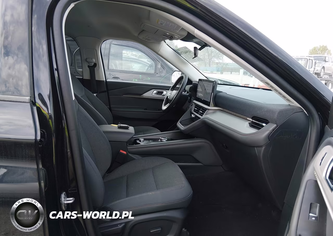 2025 Ford Explorer Active VIN:1FMUK8DH4SGB37748 - 5