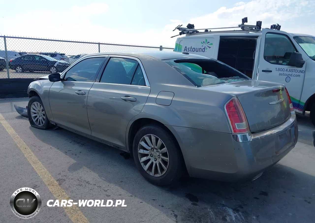 2014 Chrysler 300 VIN:2C3CCAAG9EH340499 - 3