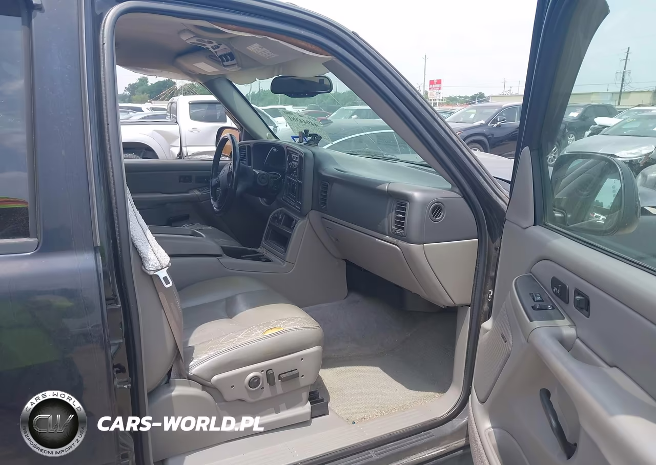 2004 Chevrolet Tahoe Lt VIN:1GNEC13Z64R133996 - 5