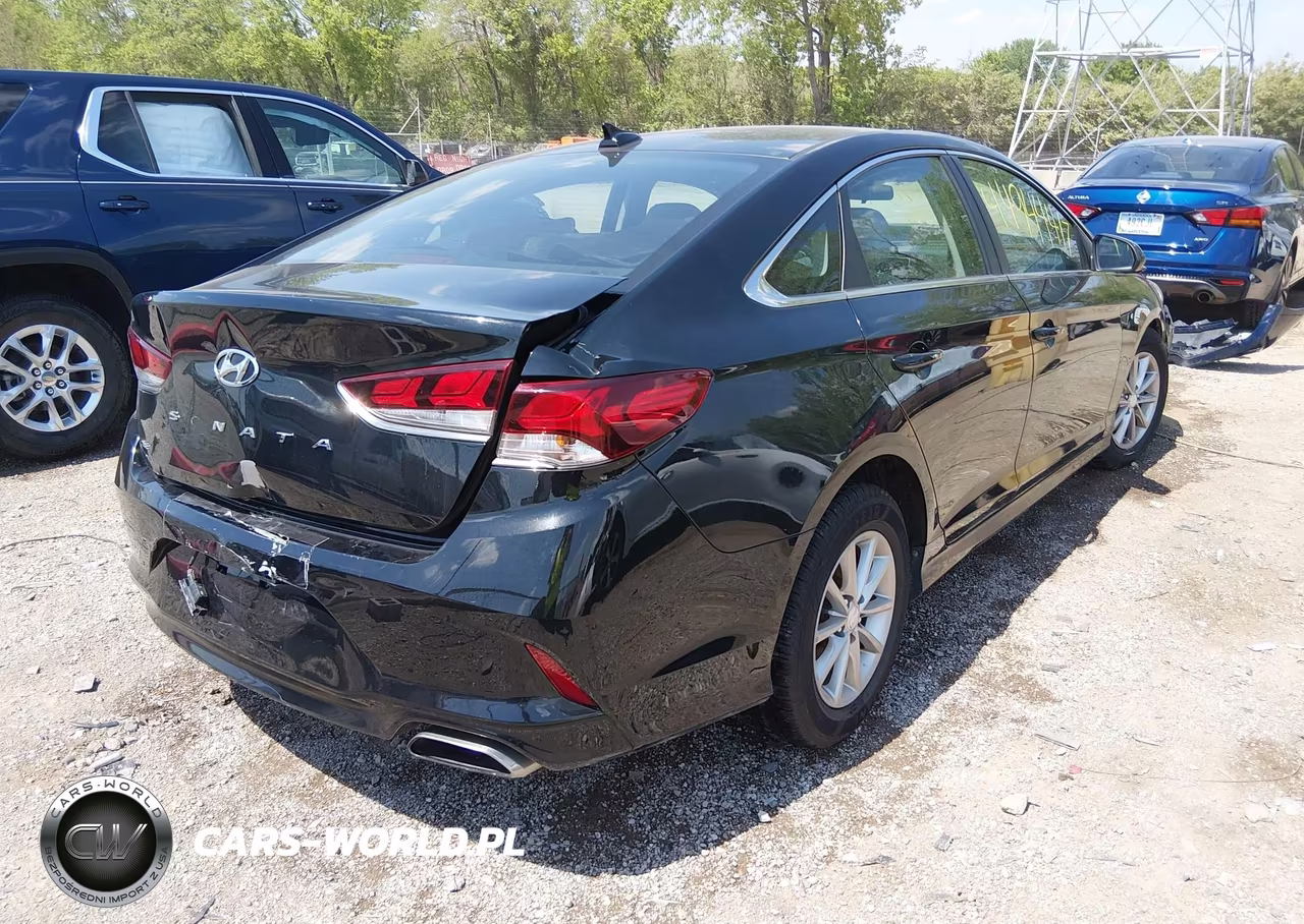 2018 Hyundai Sonata Se VIN:5NPE24AF9JH707015 - 4