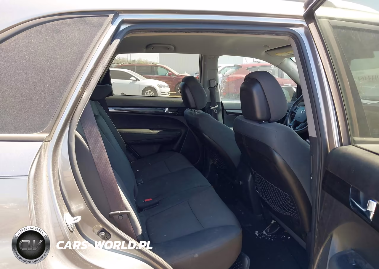 2013 Kia Sorento Lx VIN:5XYKT3A60DG415548 - 8