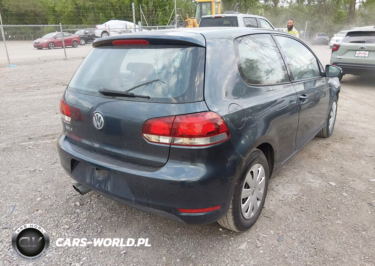 2010 Volkswagen Golf 2-Door VIN:WVWBA7AJ8AW294414 - 4