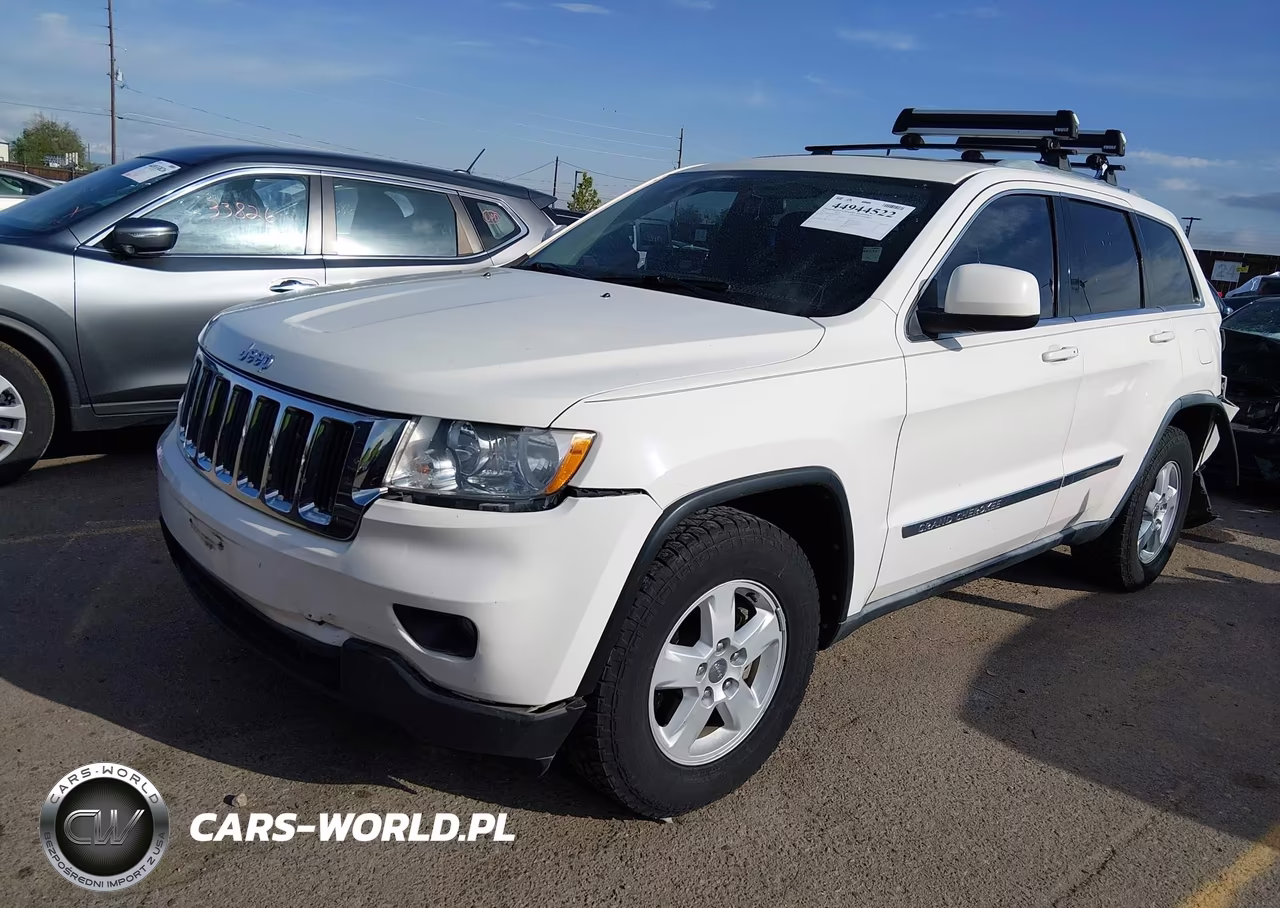 2011 Jeep Grand Cherokee Laredo VIN:1J4RR4GG0BC585732 - 2