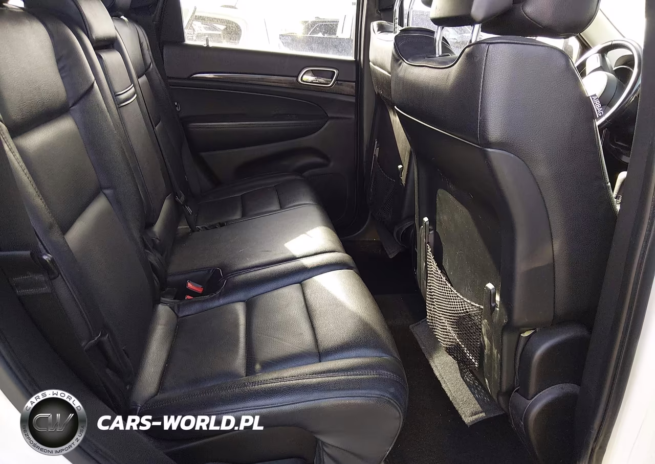 2011 Jeep Grand Cherokee Laredo VIN:1J4RR4GG0BC585732 - 8