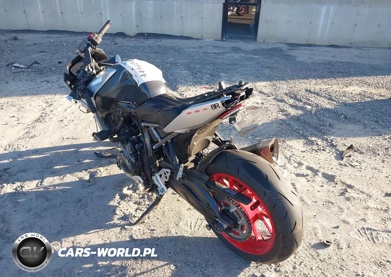 2024 Suzuki Gsx800 F VIN:JS1EM13B7R7103959 - 13