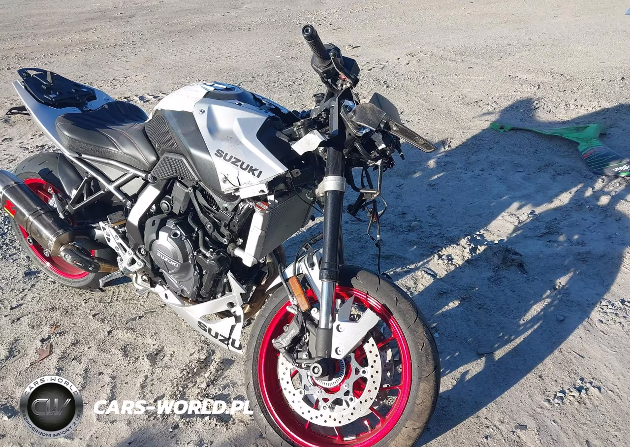2024 Suzuki Gsx800 F VIN:JS1EM13B7R7103959 - 5