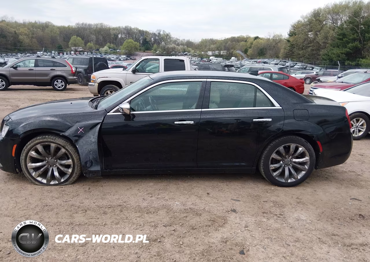 2018 Chrysler 300 Limited VIN:2C3CCAEG7JH129824 - 14