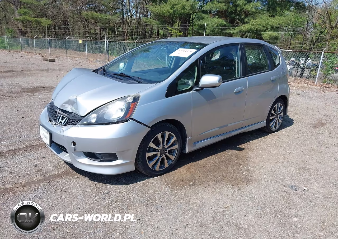 2013 Honda Fit Sport VIN:JHMGE8H59DC024394 - 2