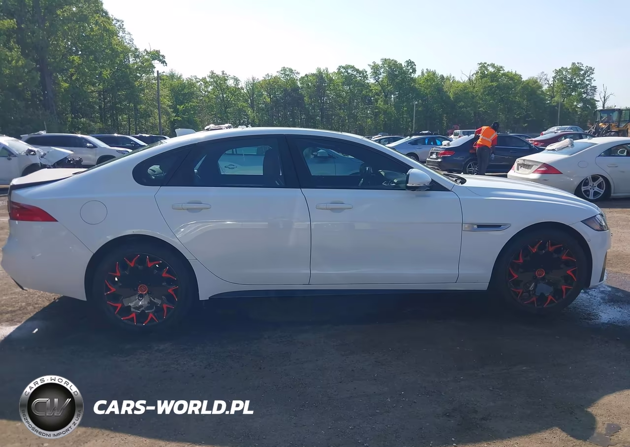 2017 Jaguar Xf S VIN:SAJBM4BV0HCY43768 - 13