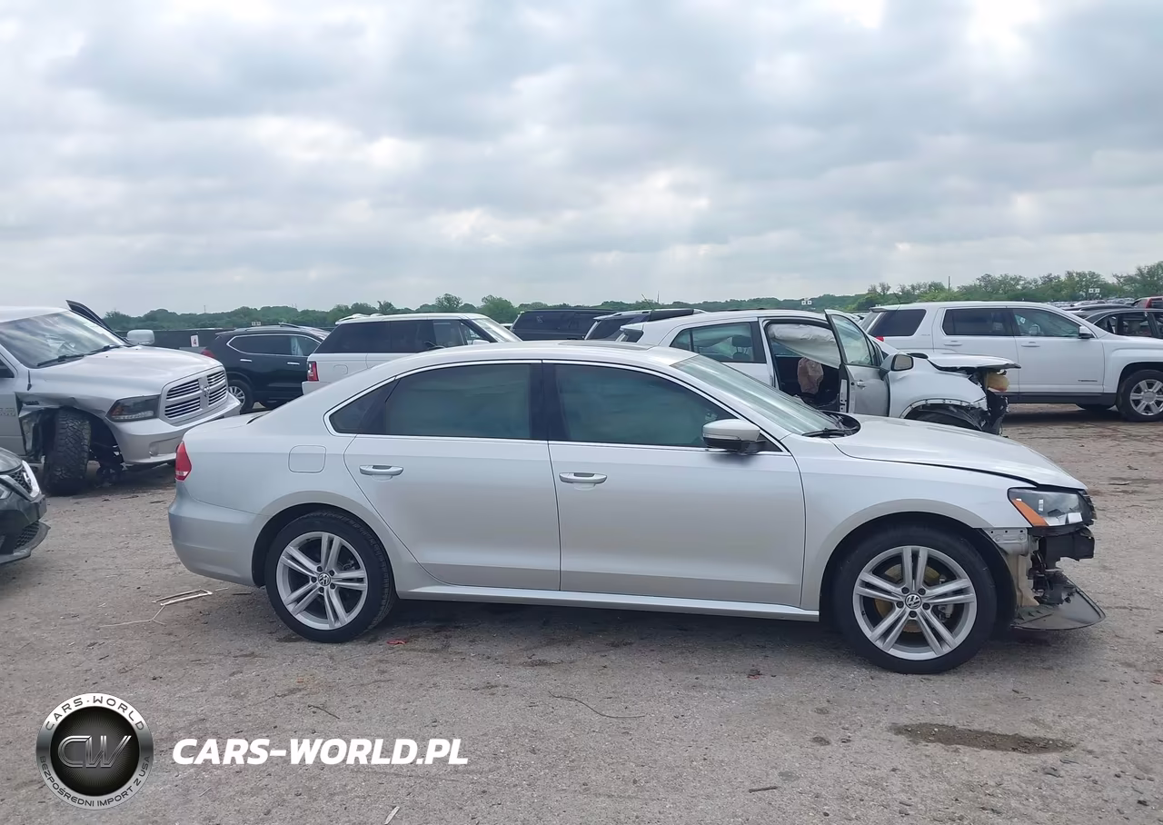 2015 Volkswagen Passat 2.0L Tdi Se VIN:1VWBV7A30FC083414 - 13